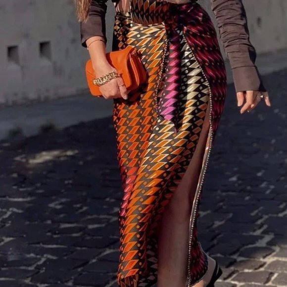 BLOGGER'S FAVE! Zara Printed Midi Skirt Sz Small NWT - Picture 11 of 17